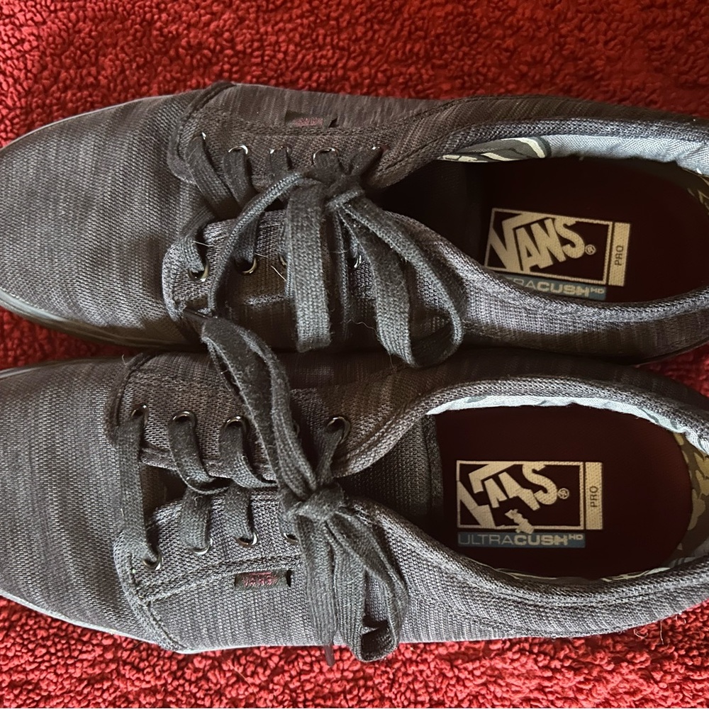 Vans Men's Charcoal Ultra Cush Pro Off the Wall